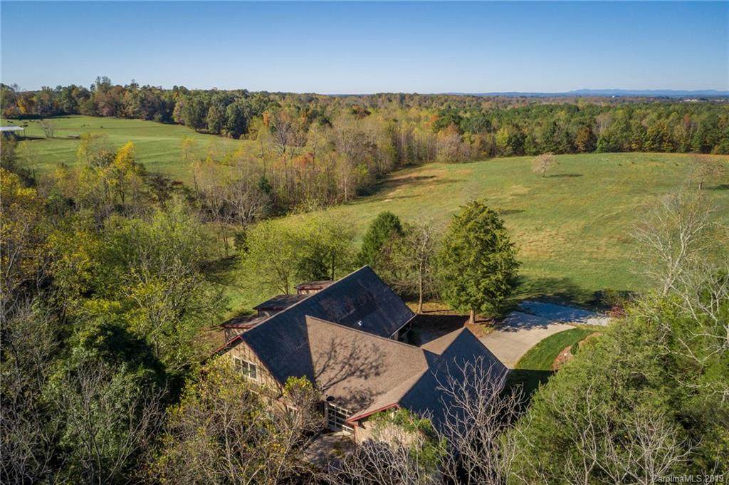 3145 Sally Lane - Photo 1 3145 Sally Lane - Photo 1