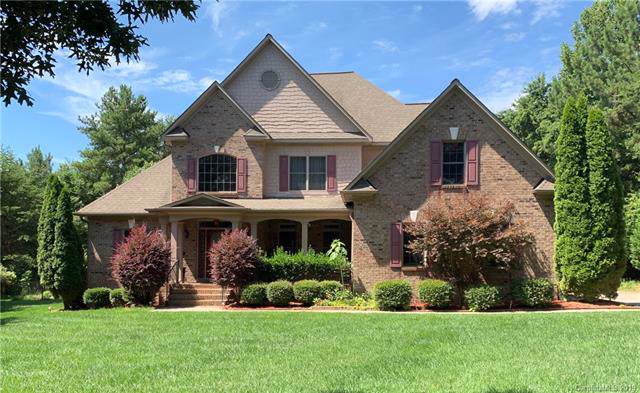 105 Wolf Hill Drive - Photo 1