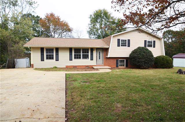 1138 Pecan Street - Photo 1