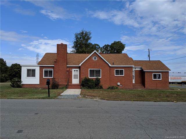 502 Foch Street - Photo 1