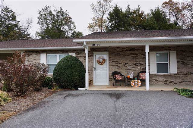 505 2nd Street Place - Photo 1