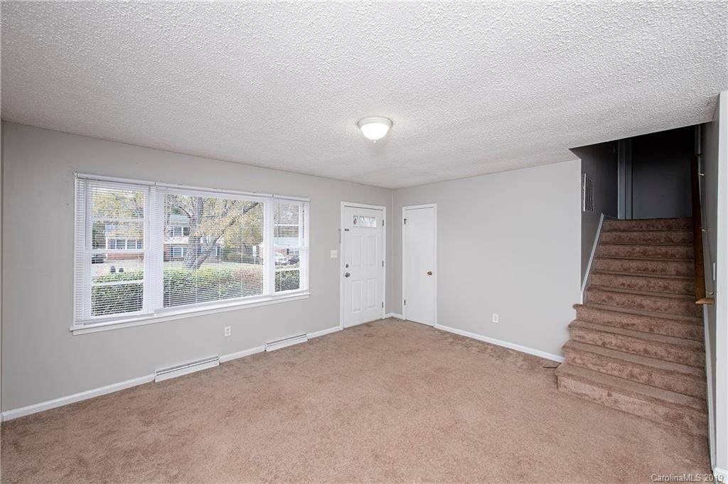 109 Wingate Drive - Photo 1