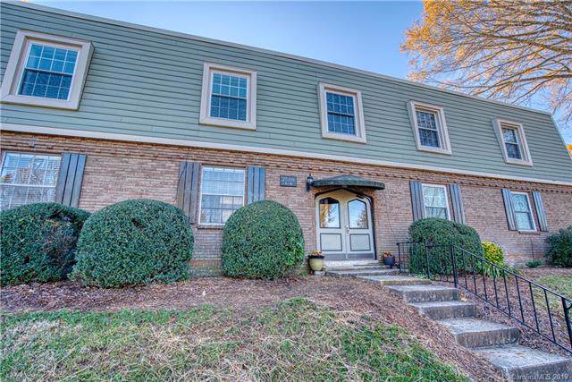 2604 Park Road - Photo 1