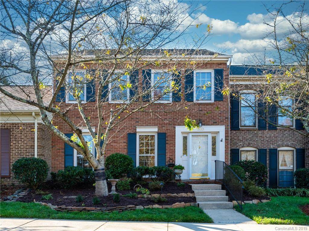 7522 Red Oak Lane - Photo 1