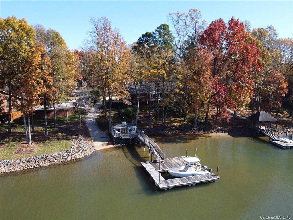20427 Havenview Drive - Photo 1