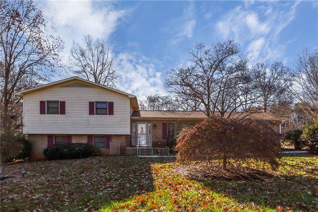 302 11th Street - Photo 1