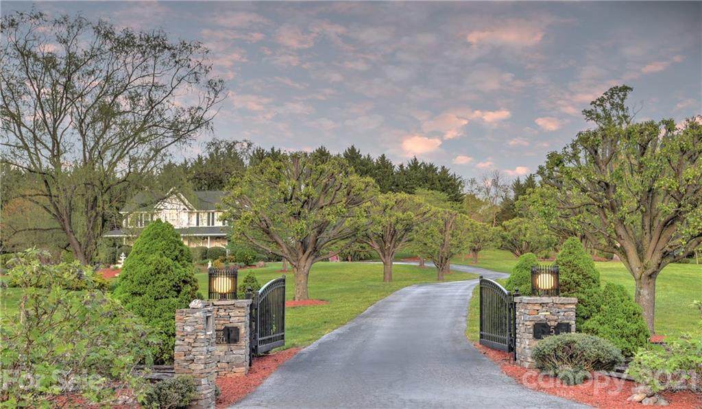 5 Foster Estate Drive - Photo 1