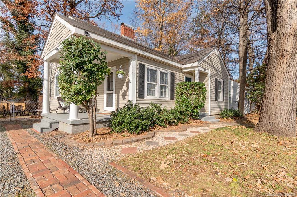 3021 Hudson Street - Photo 1