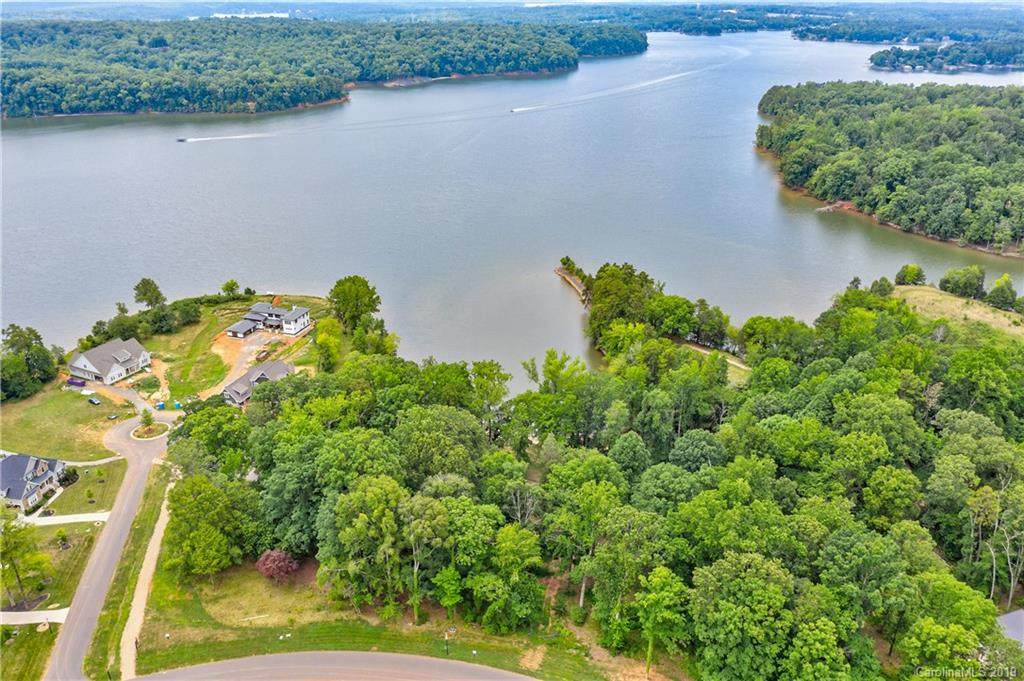 236 Seven Oaks Landing - Photo 1