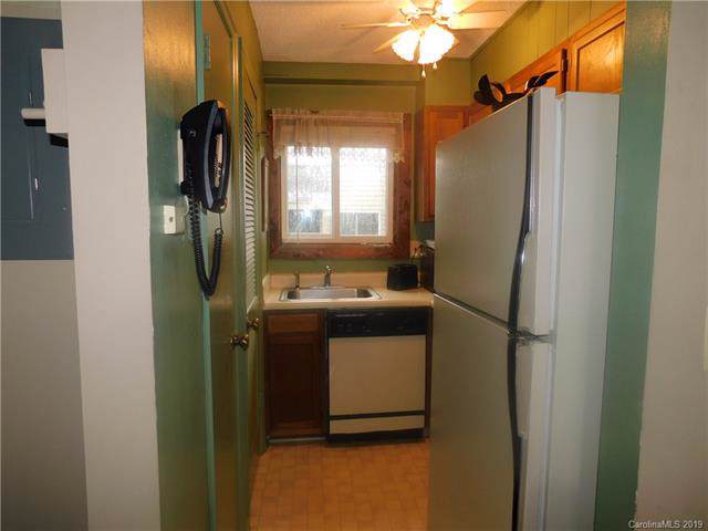 301 Pinnacle Inn Road - Photo 1