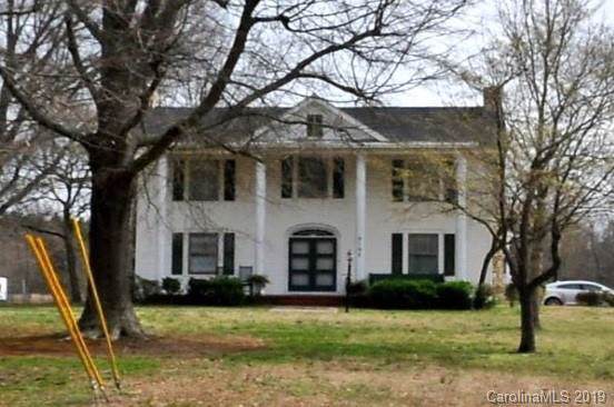 9102 Beatties Ford Road - Photo 1