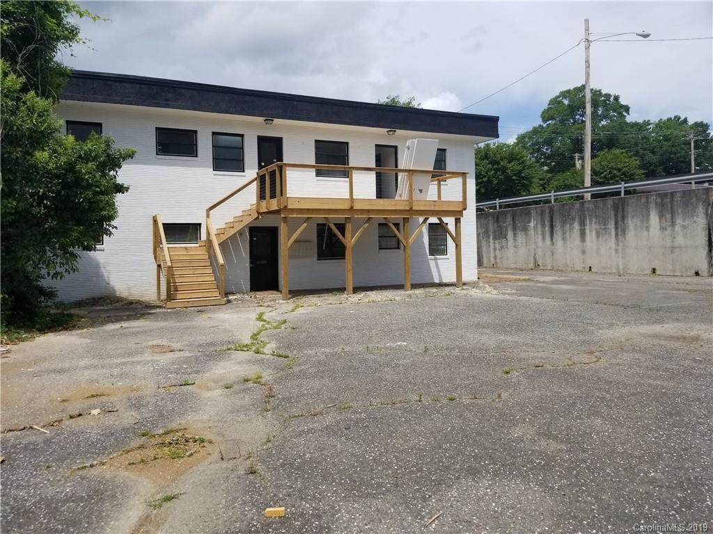 318 South Street - Photo 1