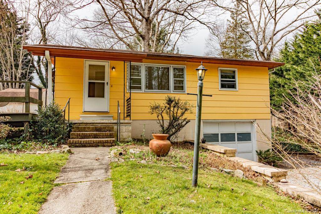 709 Blythe Street - Photo 1