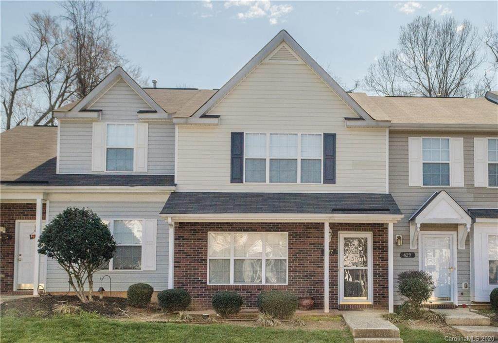 427 Scarlett Lane - Photo 1