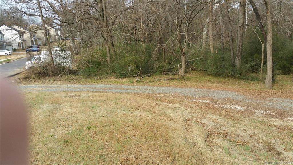 3125, 3139, 3129 Riley Avenue - Photo 1