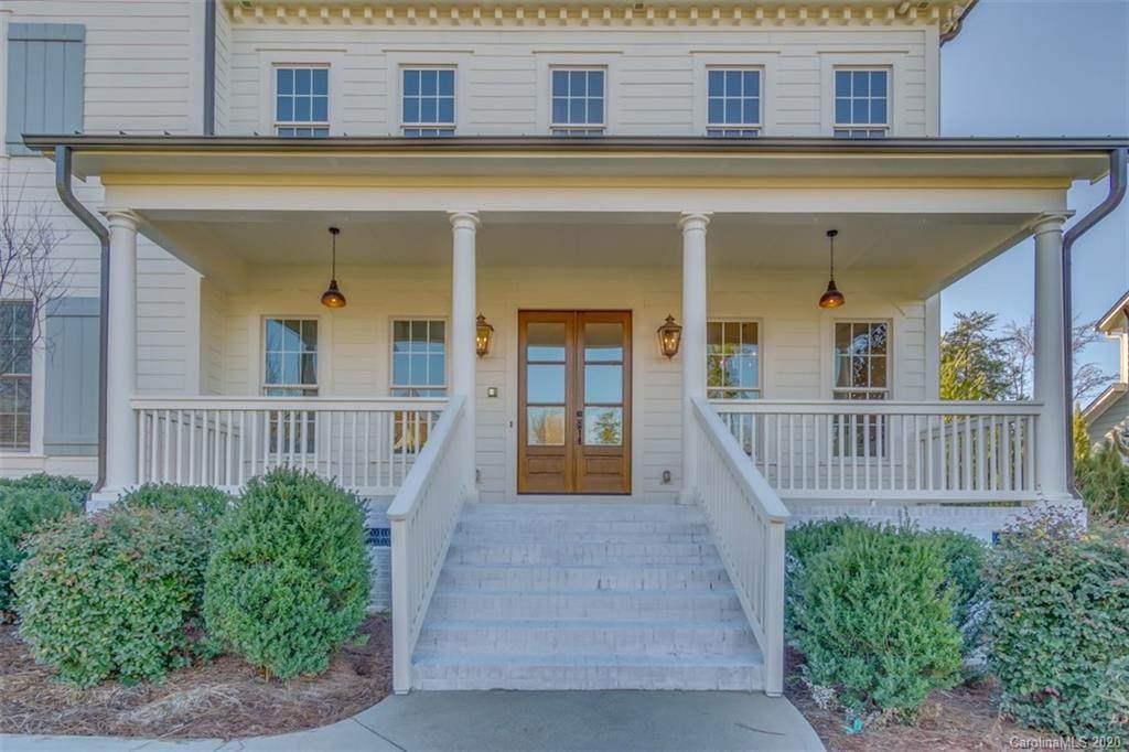 863 Harvest Pointe Drive - Photo 1