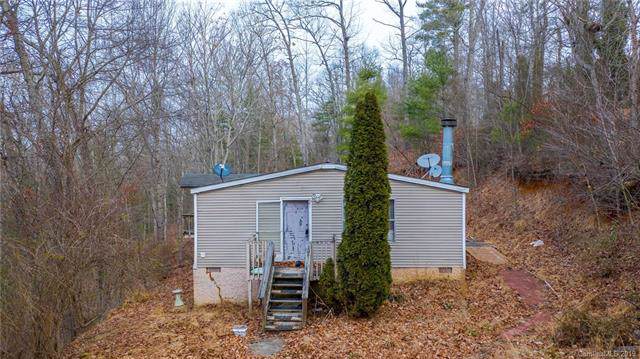 208 River Crest Drive - Photo 1