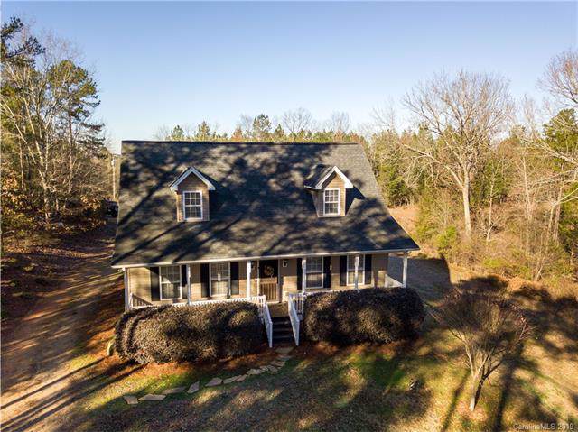 3284 Center Road - Photo 1