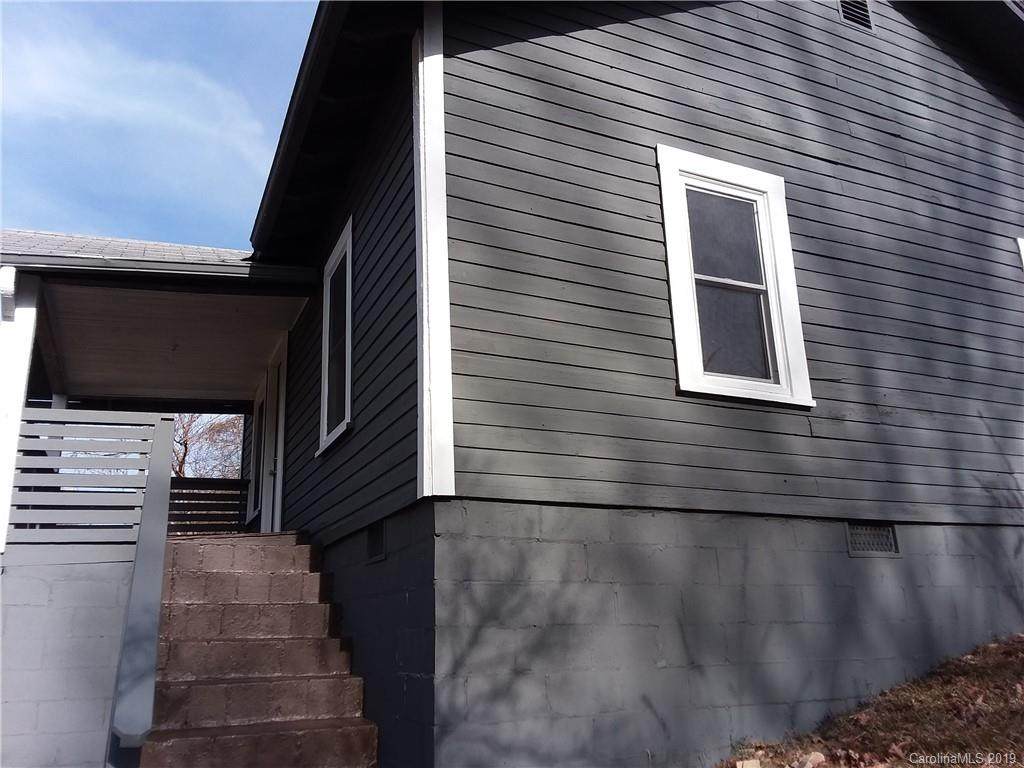 953 Howard Street - Photo 1
