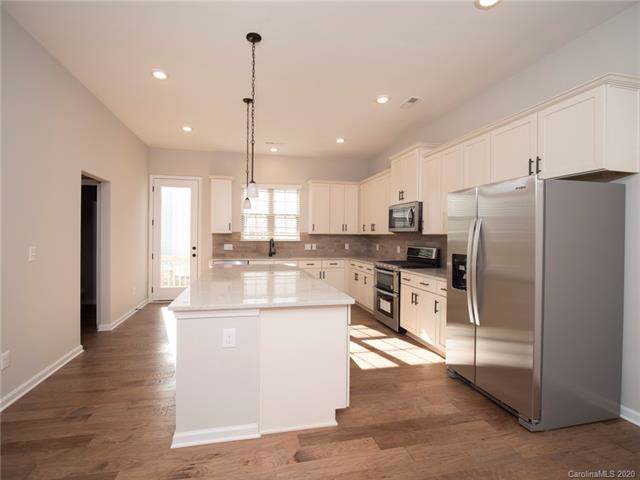 1042 Bexton Street - Photo 1