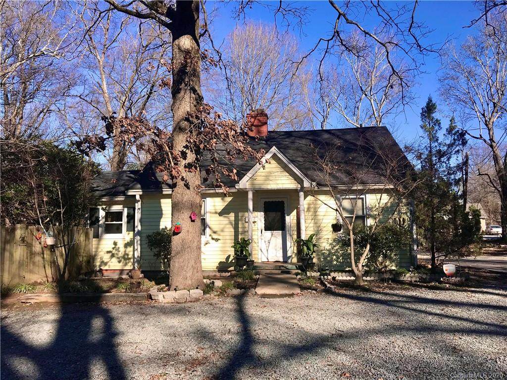 412 Sunset Drive - Photo 1