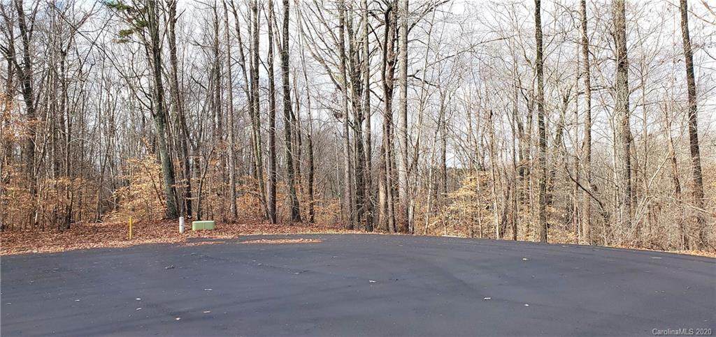 122 Huntcliff Drive - Photo 1