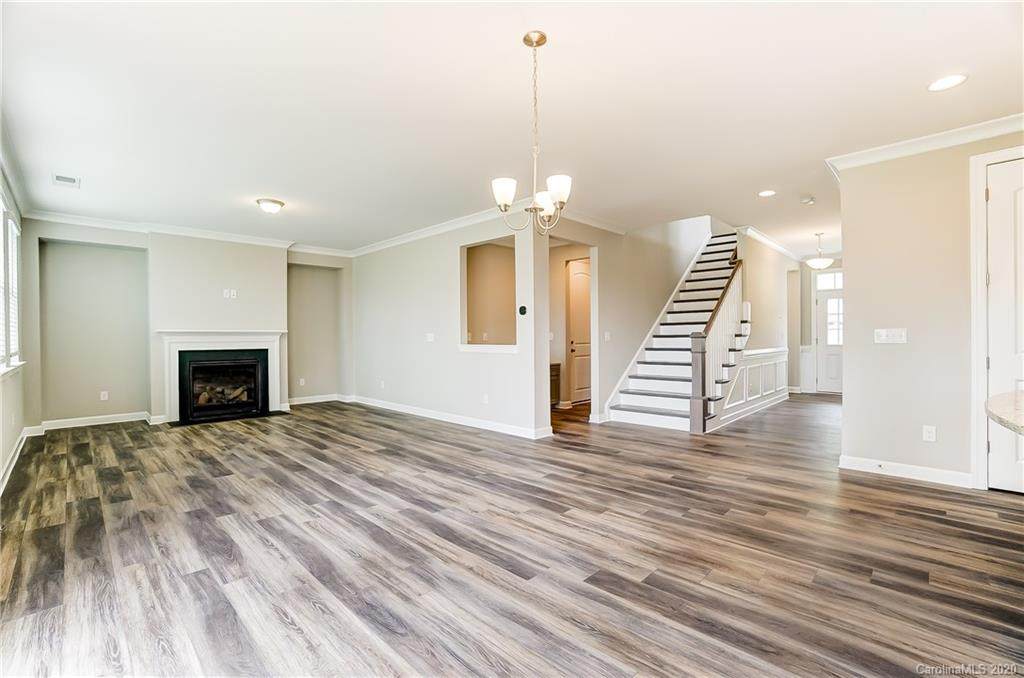 414 Sandbar Point - Photo 1