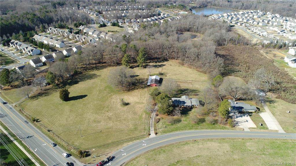 3101 Rocky River Road - Photo 1