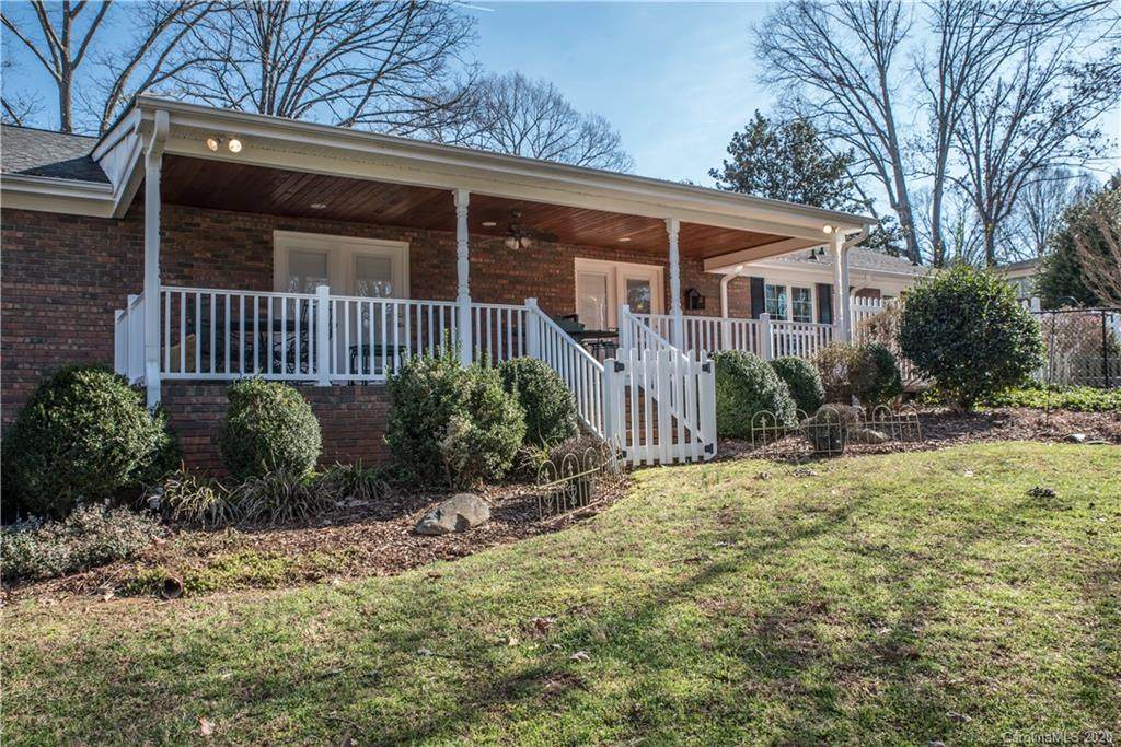 745 Ferndale Drive - Photo 1