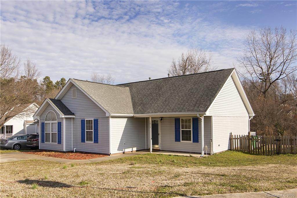 1019 Summit Hills Drive - Photo 1