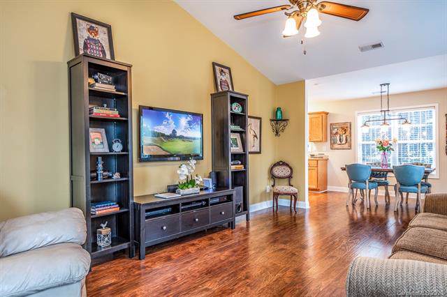 936 Cason Street - Photo 1