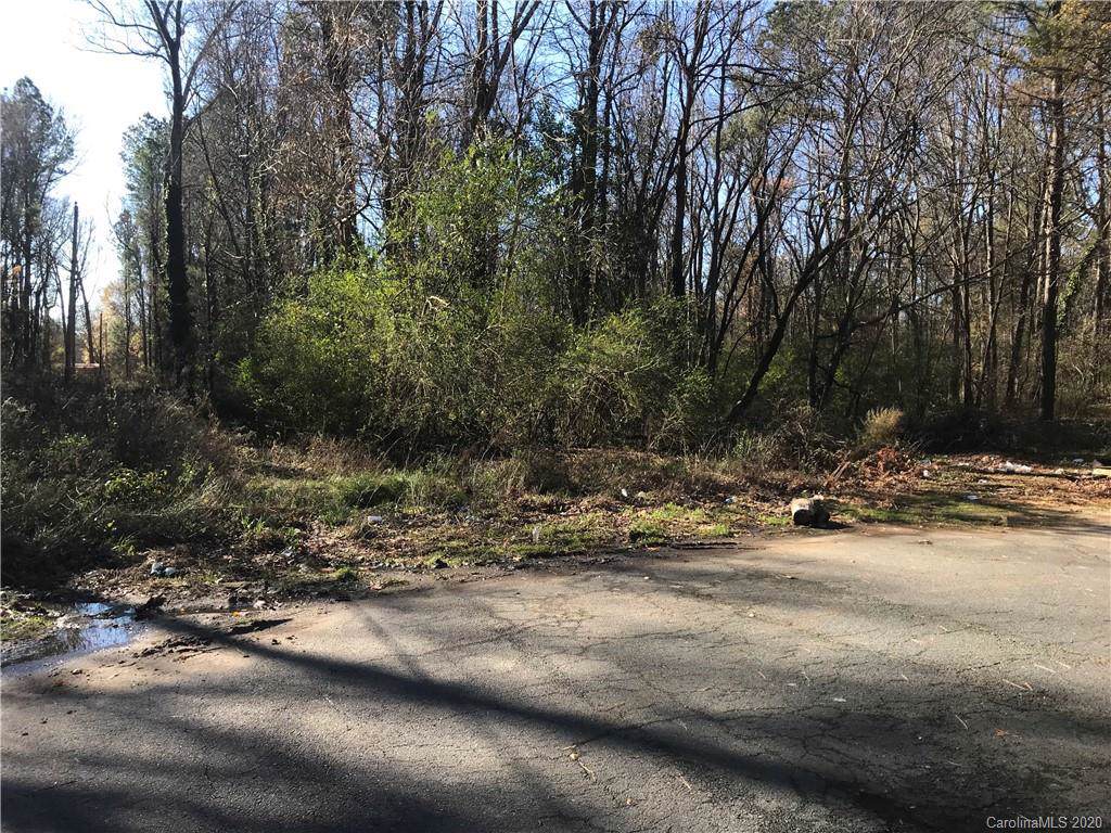900 York Avenue - Photo 1