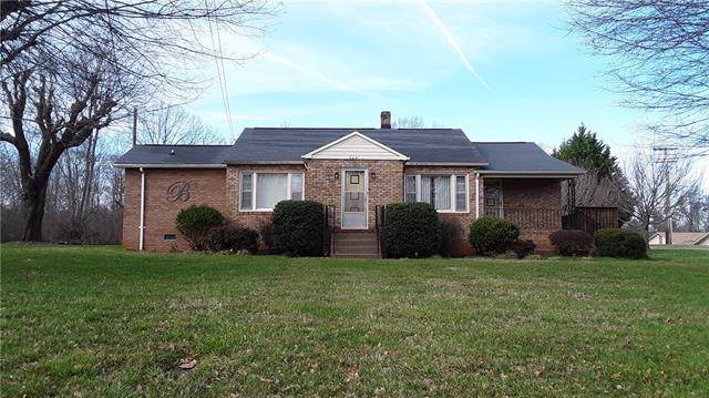 305 Oakland Avenue - Photo 1