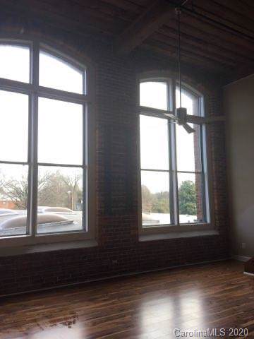 201 Hoskins Road - Photo 1