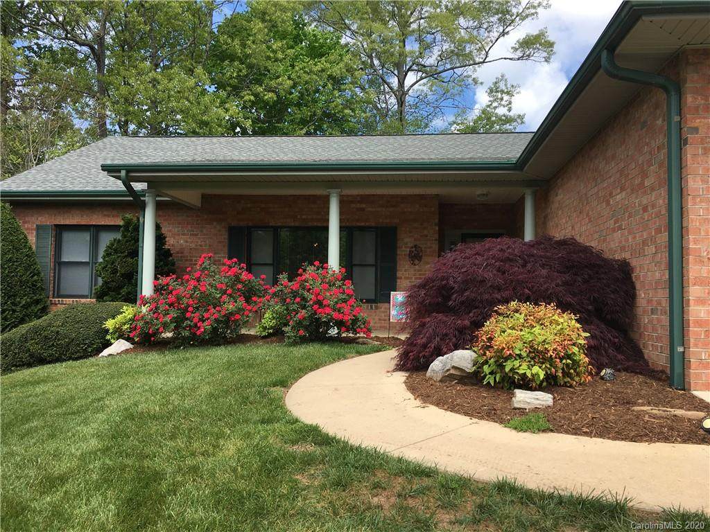 107 Fairway Knoll Drive - Photo 1 107 Fairway Knoll Drive - Photo 1