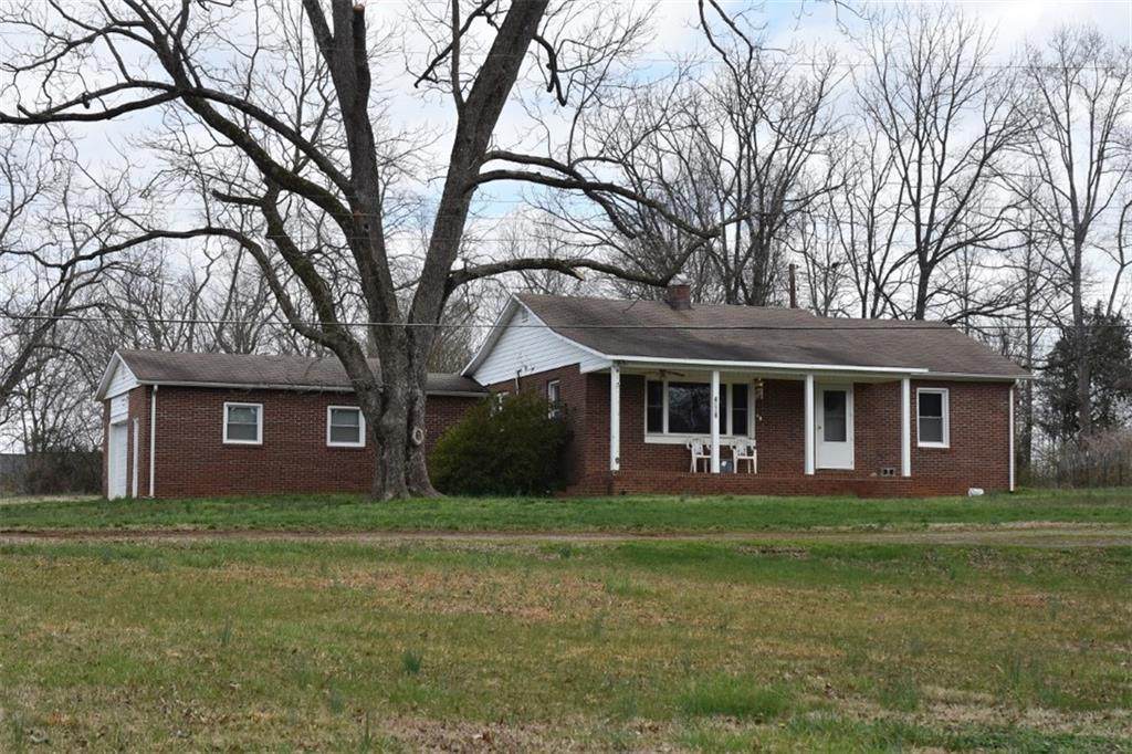 4036 Robinson Road - Photo 1