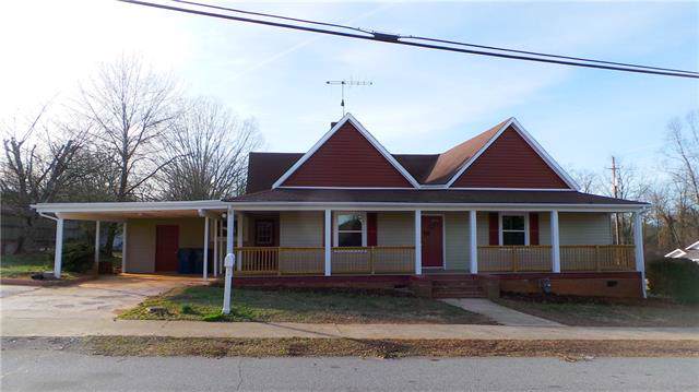 30 Forest Avenue - Photo 1