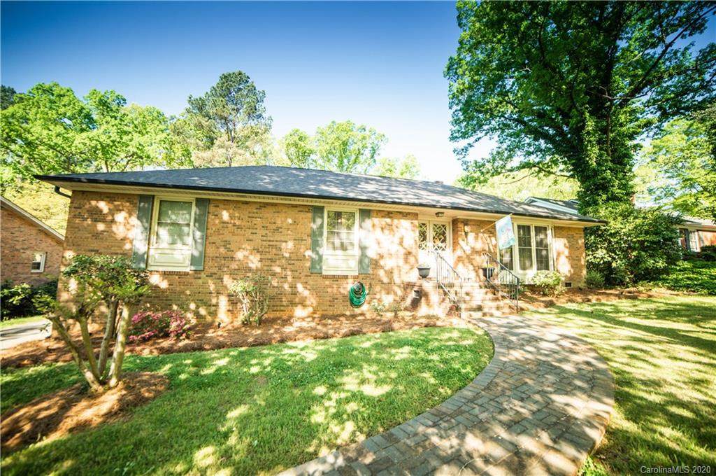 427 10th Street - Photo 1