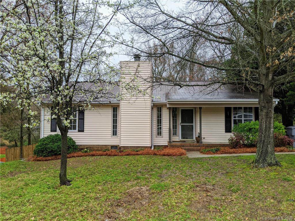 4410 Bathurst Drive - Photo 1
