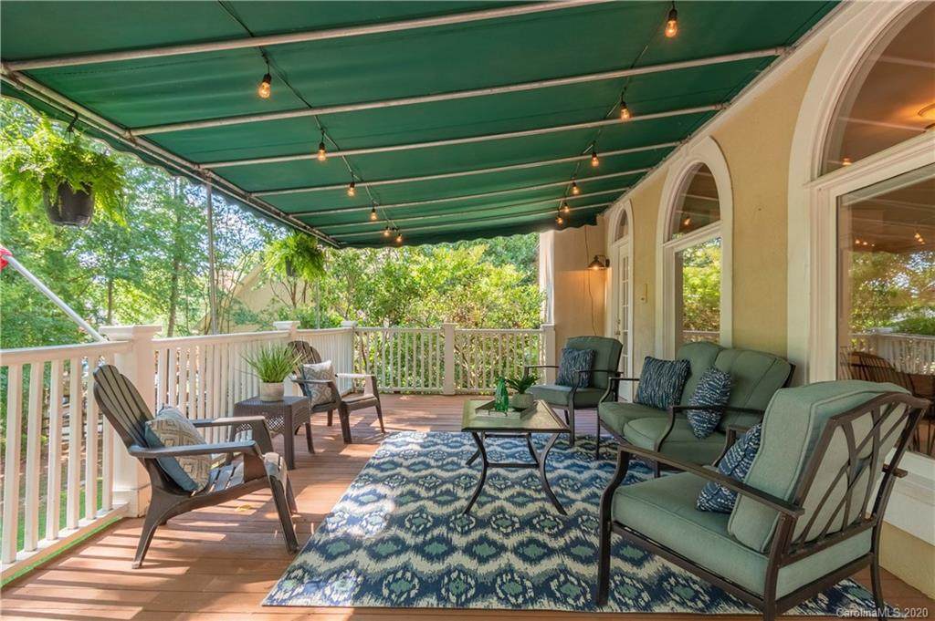 108 Emerald Drive - Photo 1