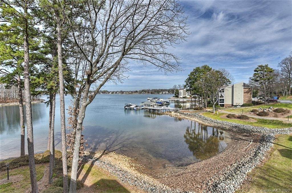 20347 Harborgate Court - Photo 1