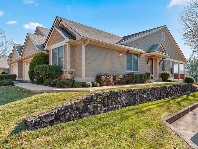 15 Augusta Circle - Photo 1