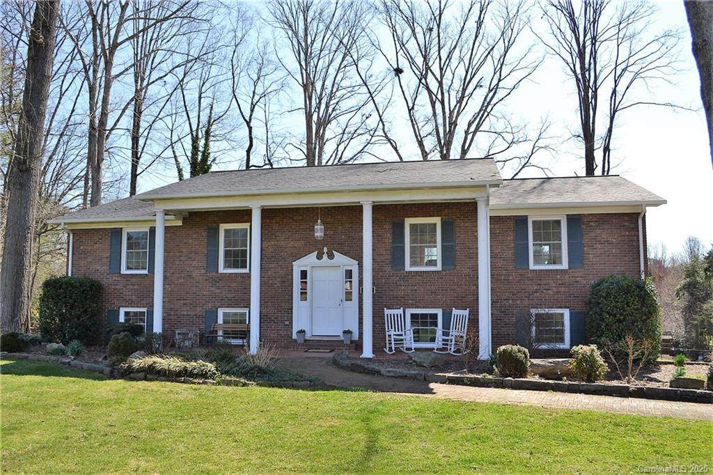 107 Oakwood Street - Photo 1