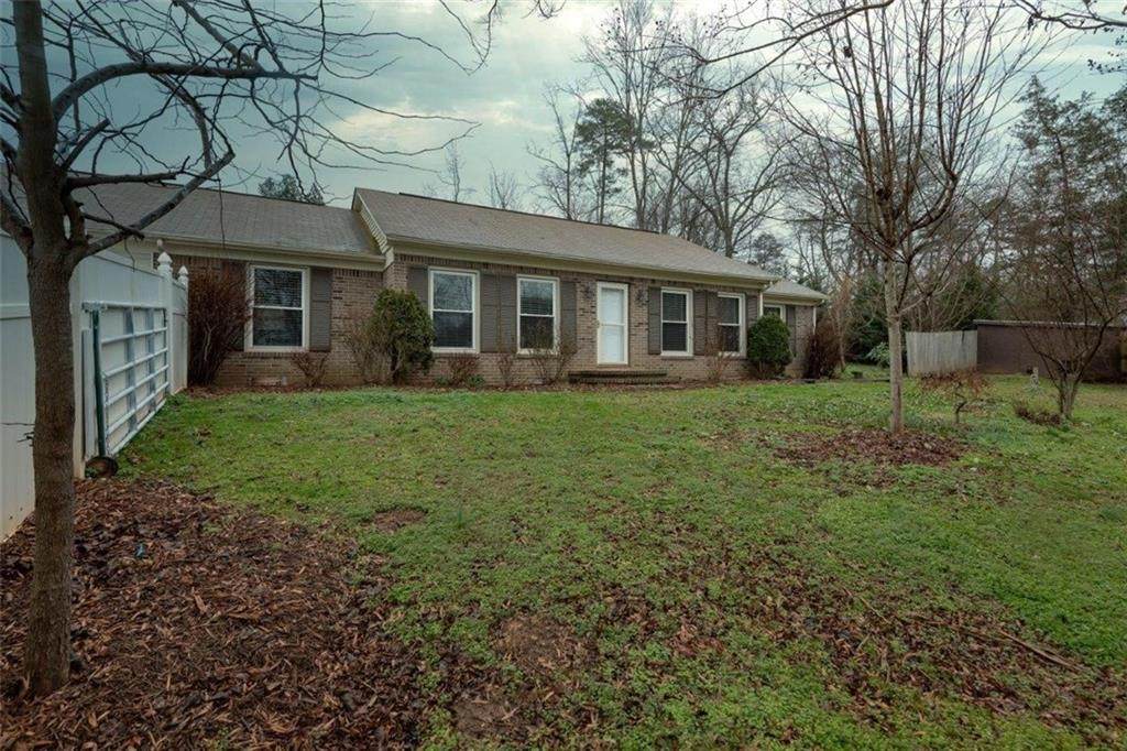 3178 Robinson Road - Photo 1