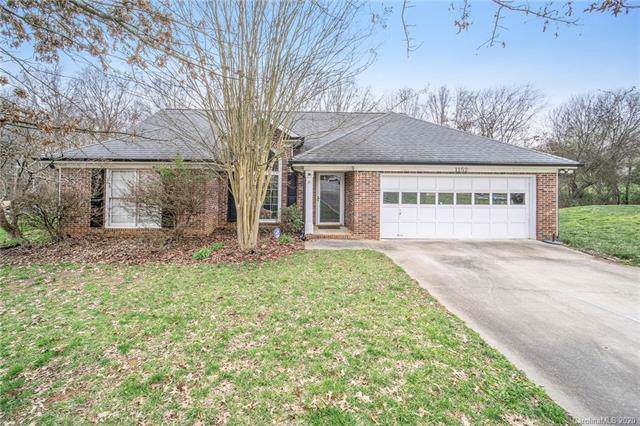 1152 Forrest Ridge Drive - Photo 1