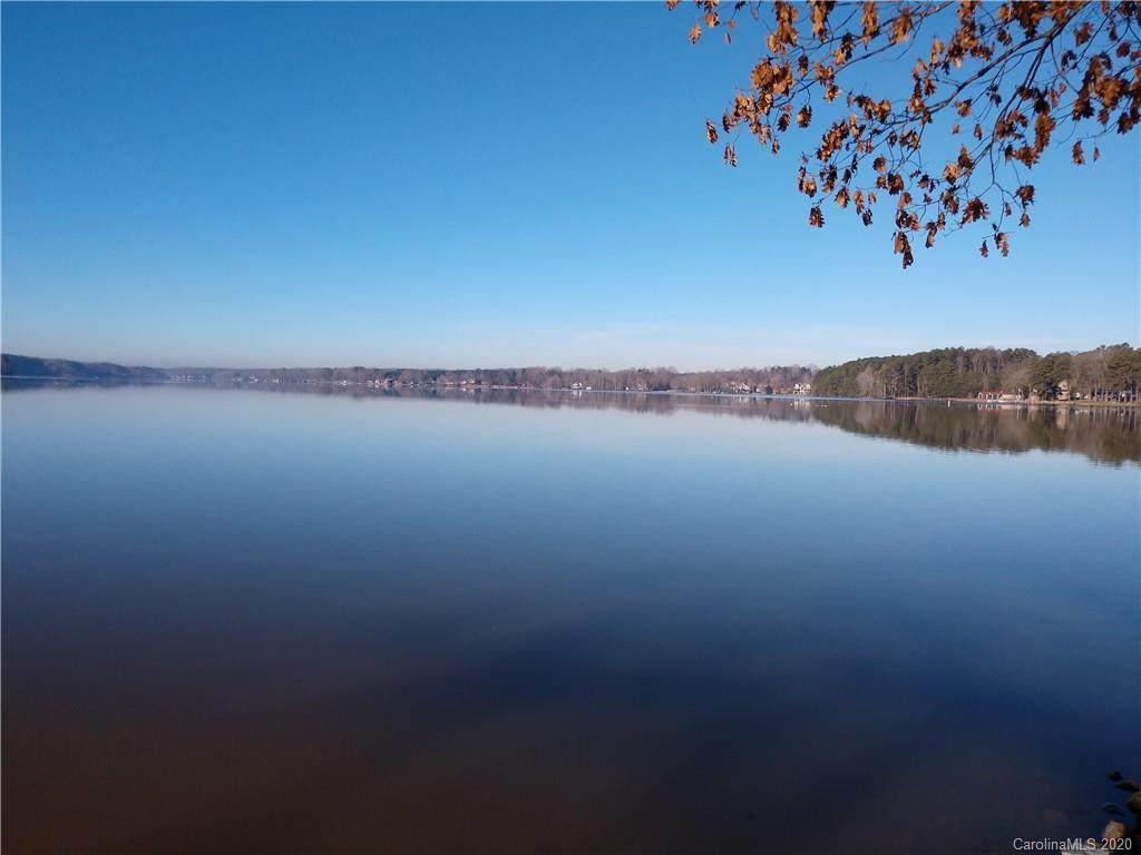 200 Lakefront Drive - Photo 1
