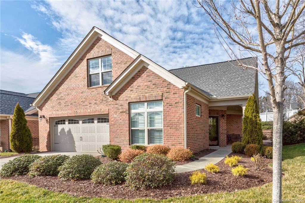 4510 Courtyard Boulevard - Photo 1