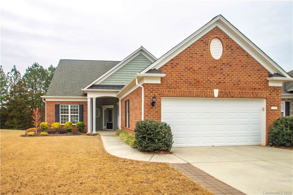 1004 Pinehurst Lane - Photo 1