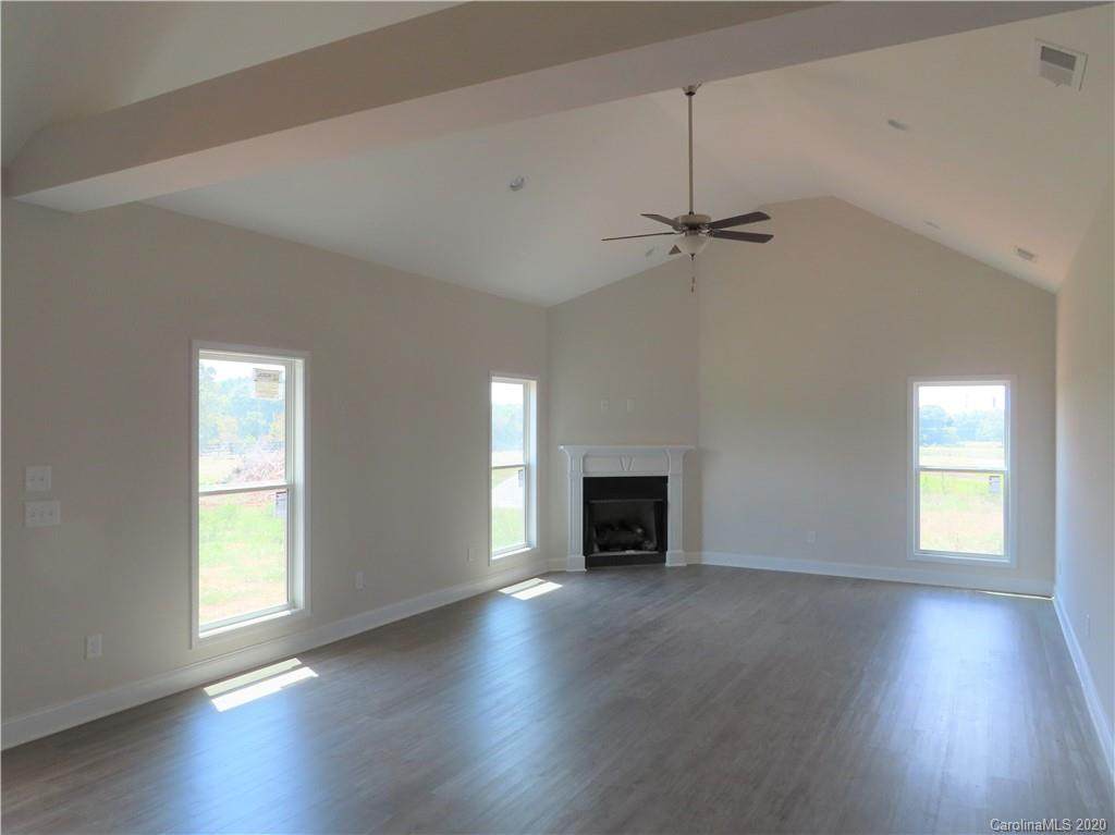 2629 Eastview Road - Photo 1