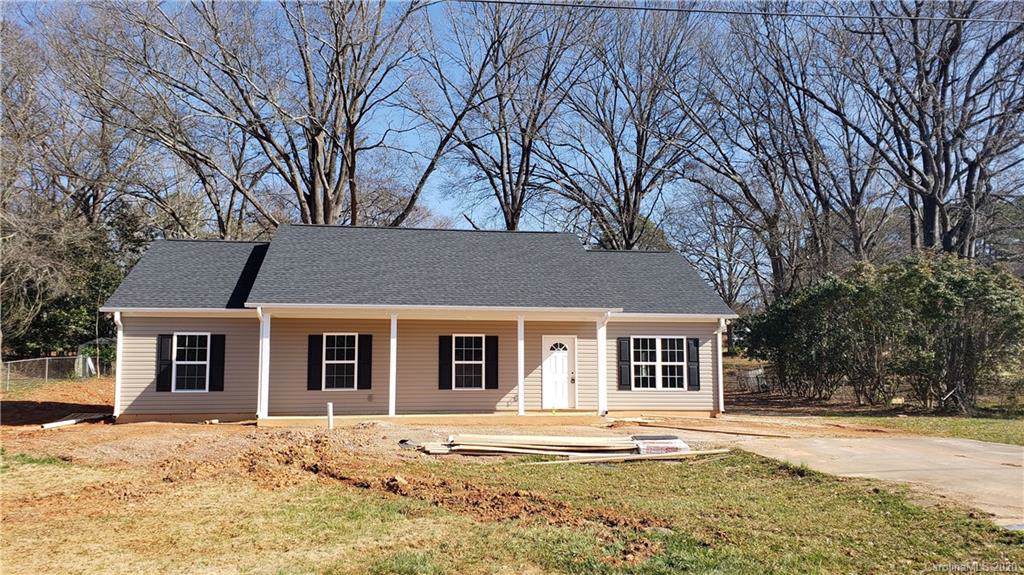 1579 Oakwood Avenue - Photo 1